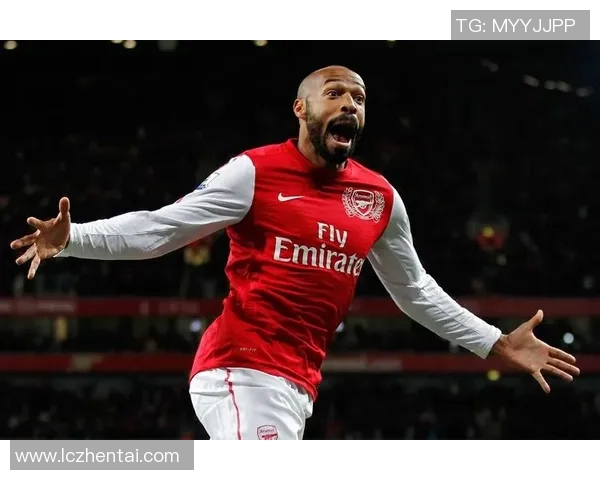 足球巨星们的告别演讲回顾与感悟：荣耀与泪水交织的最后时刻